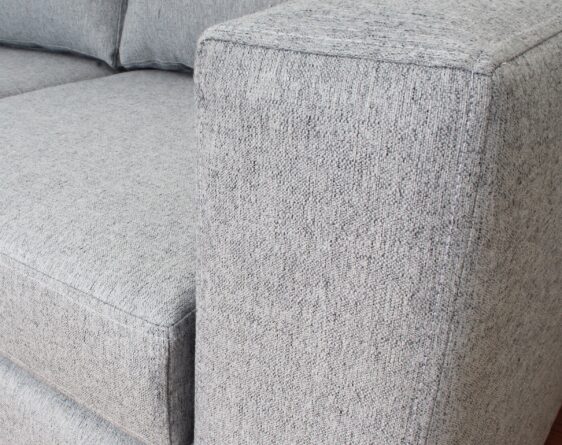 sofa monaco 3c wr 54 detallesofa monaco 3 cuerpos manhattan gris detalle brazo