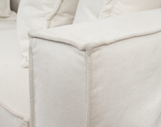 sofa bruna funda soro crudo y base kal ivory detalle brazo