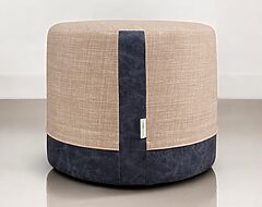 pouf blas bariloche arena y cuero sintetico terra pro azul frente photoroom