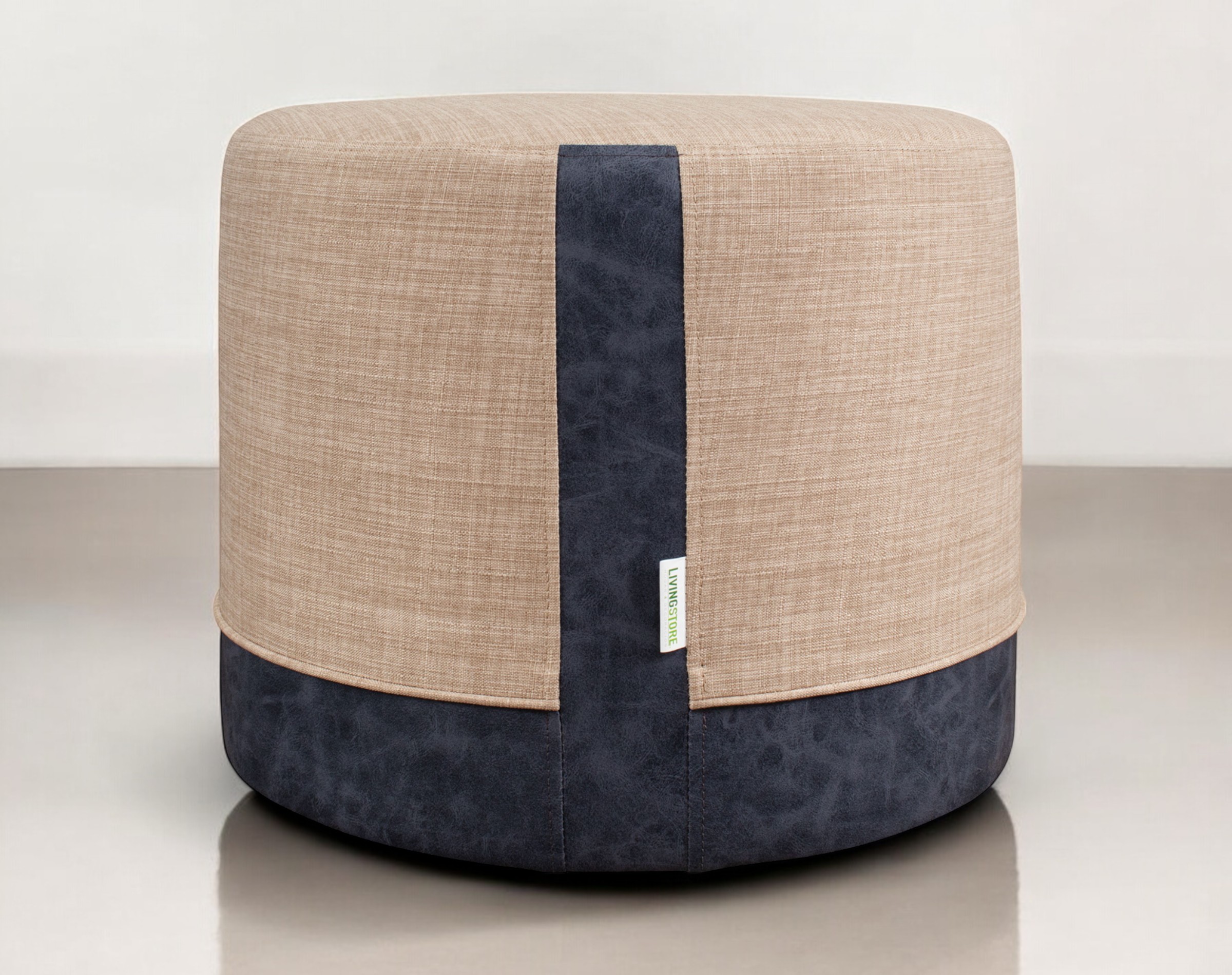 pouf blas bariloche arena y cuero sintetico terra pro azul frente photoroom